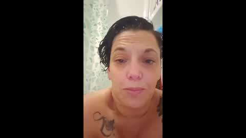 Snapshot of roughandwet28 chatting on 12/14/25, 04:18 No More Vanilla online show from 12/14/25, 04:18