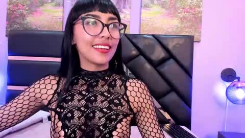 Snapshot of roulyy chatting on 01/11/25, 05:10  JESSY ROULY online show from 01/11/25, 05:10