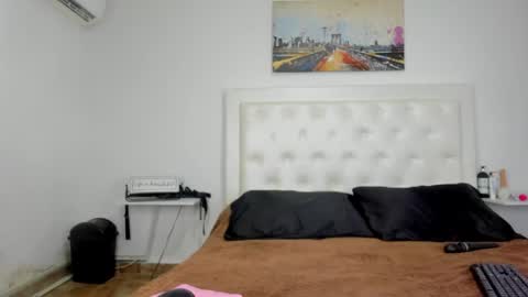 rouse_sexy_hotxx77 online show from 05/28/26, 01:58