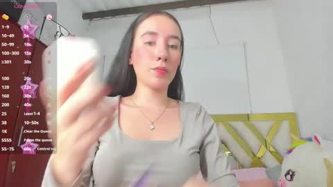 rousee_yarelds online show from 12/14/25, 03:01