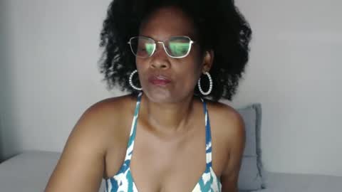 luxa online show from 01/18/25, 12:47