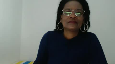 luxa online show from 09/12/25, 01:11