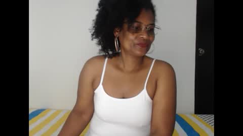 luxa online show from 09/18/25, 03:08