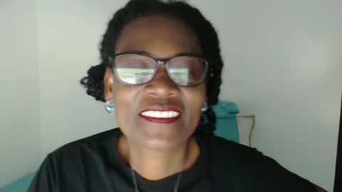 luxa online show from 02/12/26, 04:24