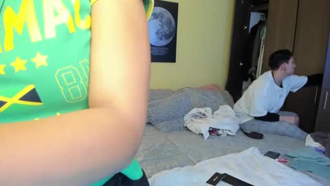 Rouss marie henao  online show from 12/06/24, 12:56
