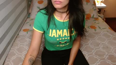 Rouss marie henao  online show from 12/16/24, 01:21