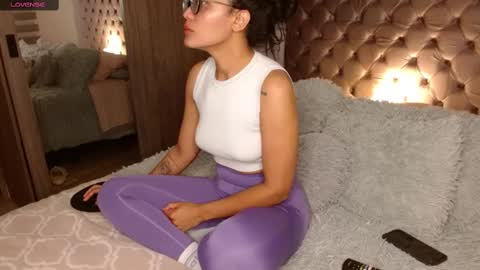 Rouss marie henao  online show from 03/03/25, 03:30