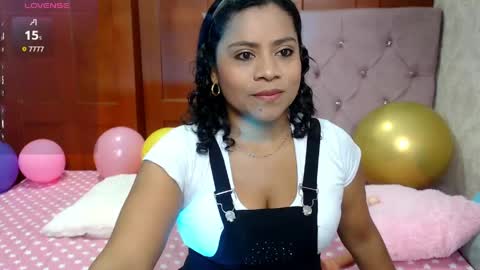 Snapshot of rousse_amber chatting on 06/05/26, 01:50 amber online show from 06/05/26, 01:50