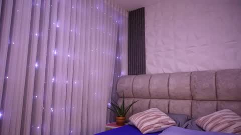 Snapshot of rousse_coup chatting on 02/19/26, 07:21 Rosse and Miller online show from 02/19/26, 07:21