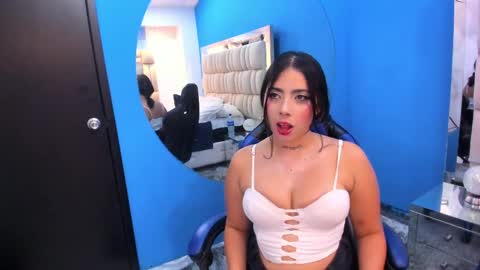 Snapshot of rousse_lily0 chatting on 05/21/26, 03:24 rousse_lily0 online show from 05/21/26, 03:24