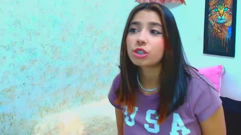 rousse_violet online show from 01/25/25, 08:31