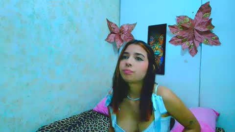 rousse_violet online show from 02/07/25, 08:20