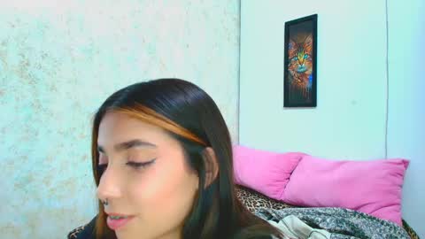 rousse_violet online show from 02/27/25, 08:20