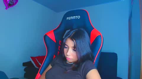 Snapshot of rousse_violet chatting on 09/27/25, 11:54 rousse_violet online show from 09/27/25, 11:54