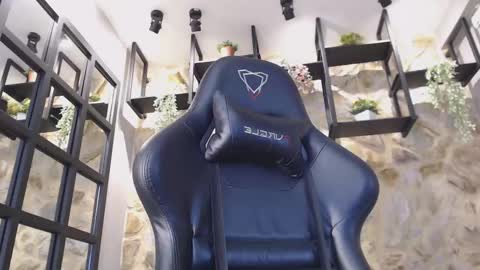 Rousse  online show from 10/07/25, 11:40