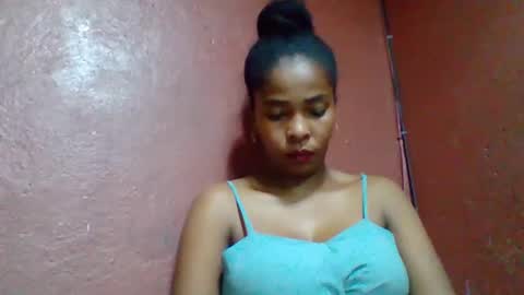 rovaelyah online show from 10/02/25, 05:53