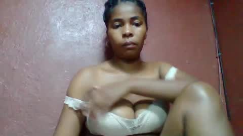 rovaelyah online show from 10/22/25, 02:39