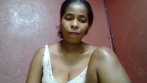 rovaelyah online show from 11/15/25, 04:47