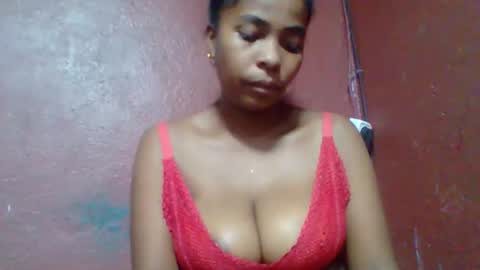rovaelyah online show from 02/15/26, 07:51