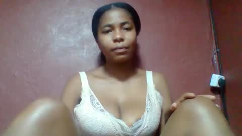 rovaelyah online show from 02/18/26, 02:40
