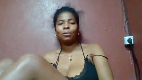 rovaelyah online show from 03/25/26, 05:24