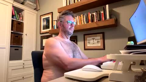 Snapshot of rowdypete787 chatting on 11/03/25, 02:57 rowdypete787 online show from 11/03/25, 02:57