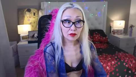 Snapshot of roxalanastar chatting on 02/10/26, 11:09 Roxalana online show from 02/10/26, 11:09