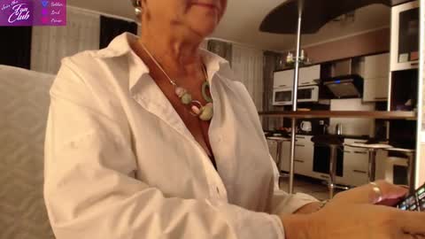 Roxana online show from 12/04/24, 02:26
