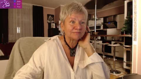 Roxana online show from 12/17/24, 03:06