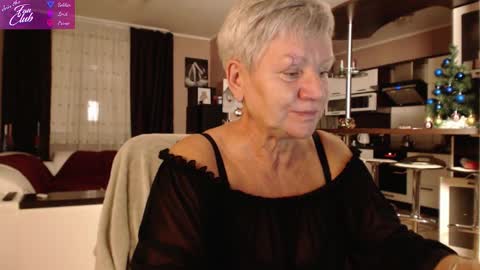 Roxana online show from 12/19/24, 03:08