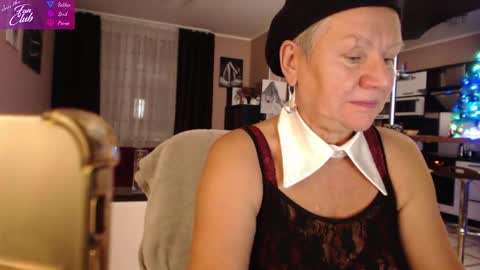 Roxana online show from 12/30/24, 05:02