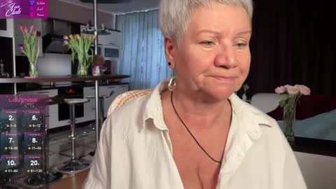 Roxana online show from 03/11/25, 01:34