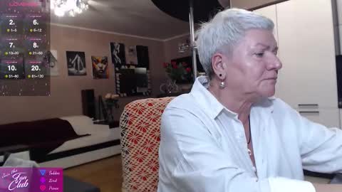 Snapshot of roxana_brooks chatting on 10/08/25, 06:16 Roxana online show from 10/08/25, 06:16