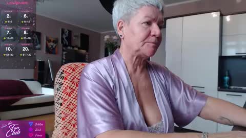 Snapshot of roxana_brooks chatting on 10/14/25, 07:09 Roxana online show from 10/14/25, 07:09