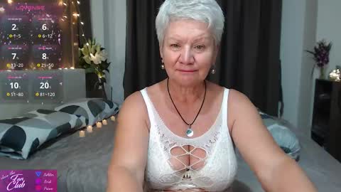 Roxana online show from 04/25/26, 02:14