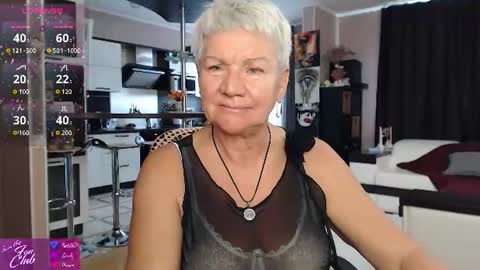Roxana online show from 06/17/26, 08:28