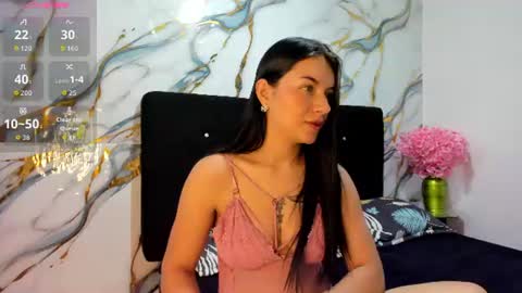 Snapshot of roxanaborns chatting on 07/13/26, 04:43 roxanaborns online show from 07/13/26, 04:43