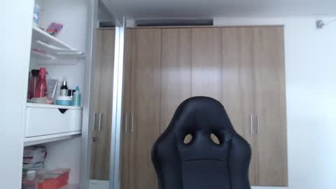 Roxana online show from 12/22/24, 05:10