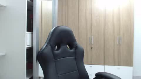 Roxana online show from 01/04/25, 11:17