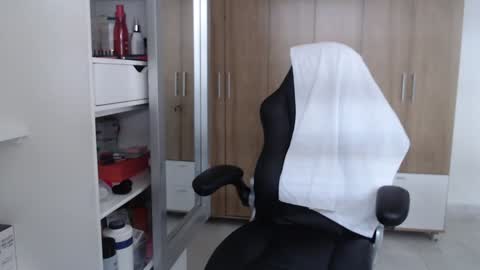 Roxana online show from 01/06/25, 07:56