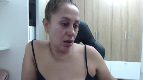 Roxana online show from 02/12/25, 04:12