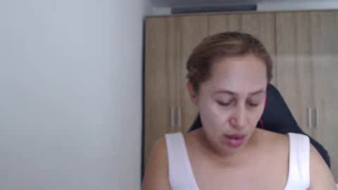 Roxana online show from 09/21/25, 09:05