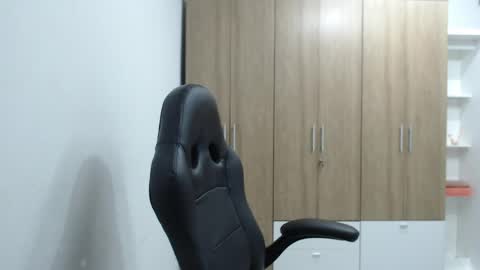 Roxana online show from 05/15/26, 11:45