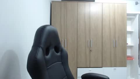 Roxana online show from 06/18/26, 12:11