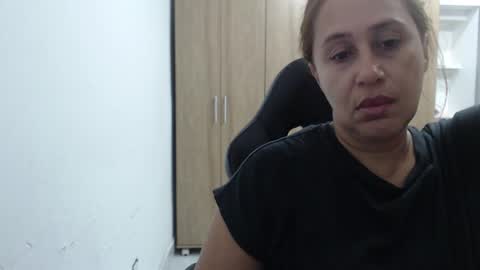 Roxana online show from 06/19/26, 02:16
