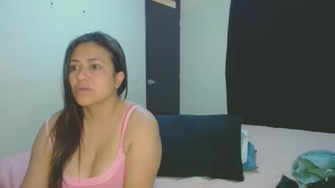 roxanasexy2025 online show from 09/14/25, 12:15