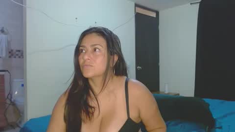roxanasexy2025 online show from 10/19/25, 01:34
