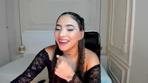 Snapshot of roxanerichie chatting on 11/25/25, 07:58 roxanerichie online show from 11/25/25, 07:58