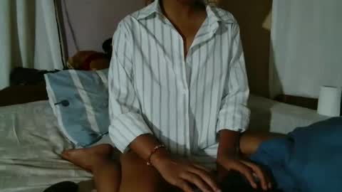 roxanne_98 online show from 10/30/25, 02:24