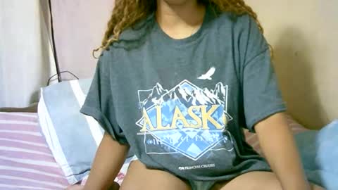 roxanne_98 online show from 12/17/25, 01:33